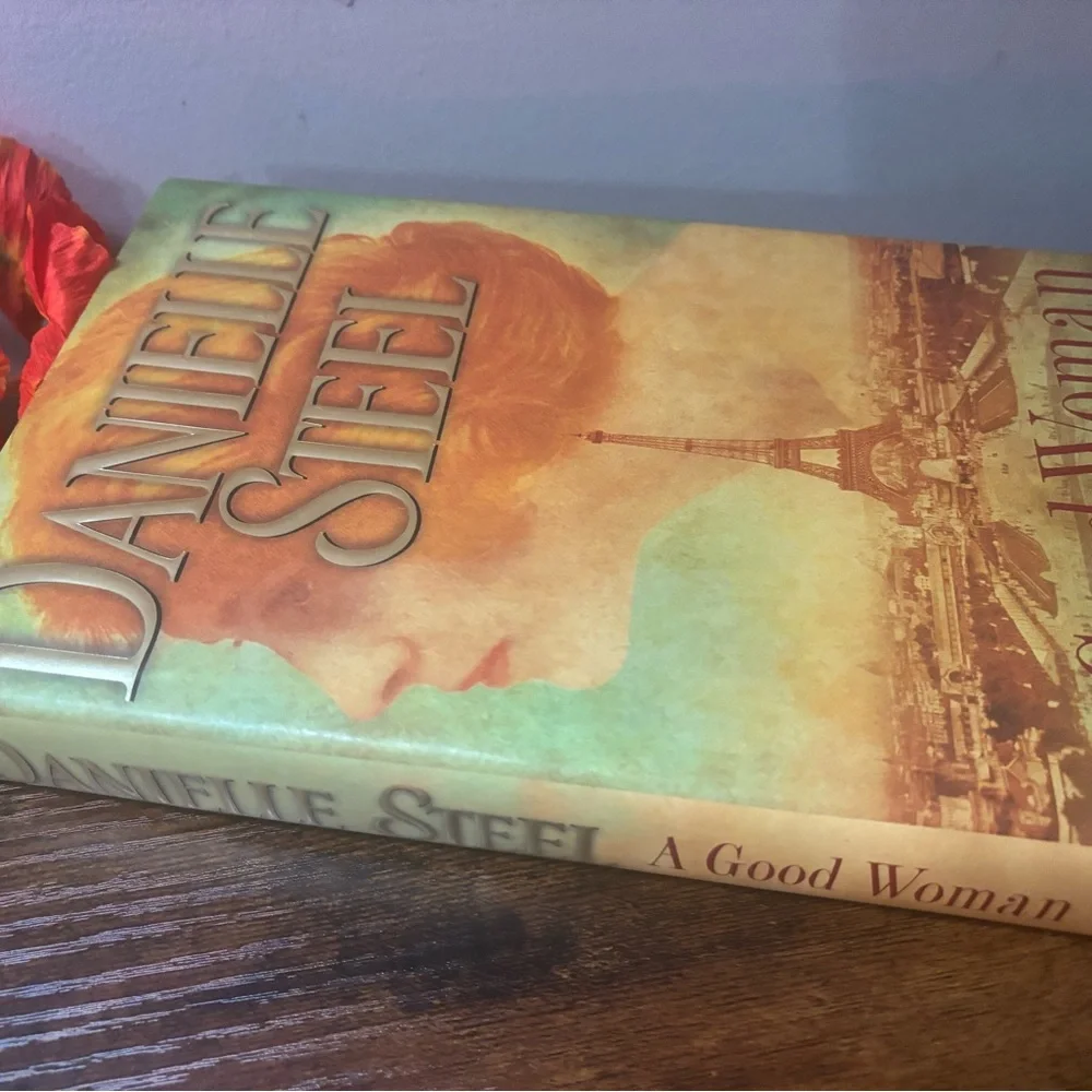 DANIELLE STEEL A GOOD WOMAN BOOK